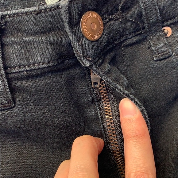 Denim Booty Shorts - Picture 3 of 8